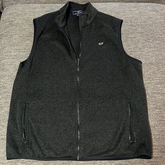 Men’s Vineyard Vines dark gray vest - Picture 1 of 4